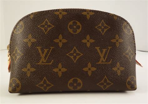 louis vuitton cosmetic pouch fake|louis vuitton cosmetic case gm.